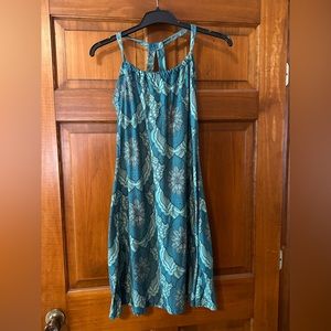 Athletic dress with shelf bra